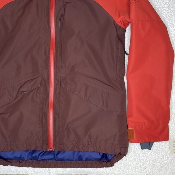 Dakine Tilly Jane Gore-Tex 2L Insulated Winter Jacket: Size Extra Small - Picture 6 of 14